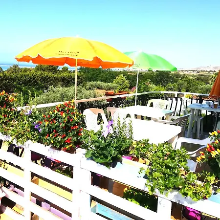 Bed & Breakfast Kaos 3*